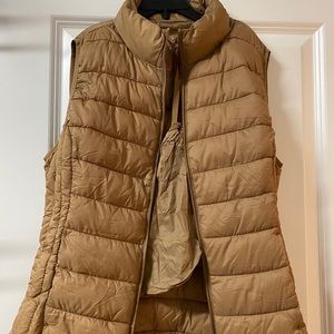 Women’s packable lightweight vest